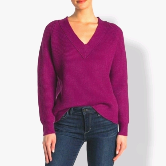 𝅺NEW Frnch Wine V-Neck Sweater - Picture 1 of 8